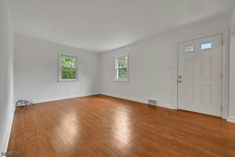 11 Pine Street Hackensack NJ 07601