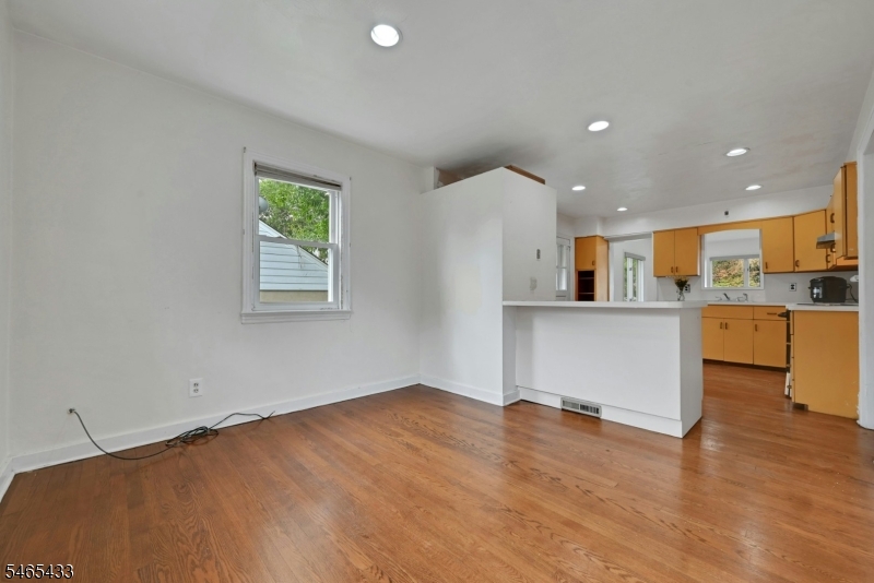 11 Pine Street Hackensack NJ 07601