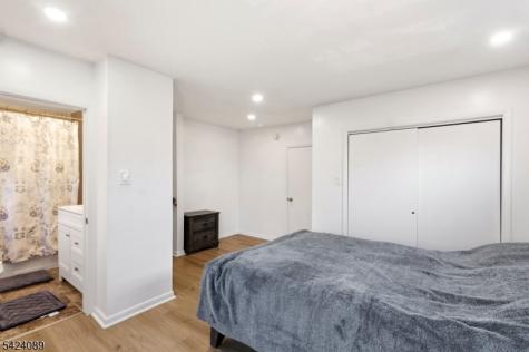 351 Park Avenue Rutherford NJ 07070