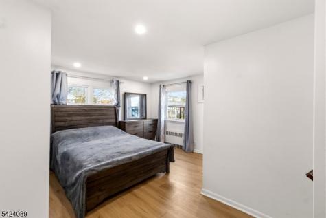 351 Park Avenue Rutherford NJ 07070