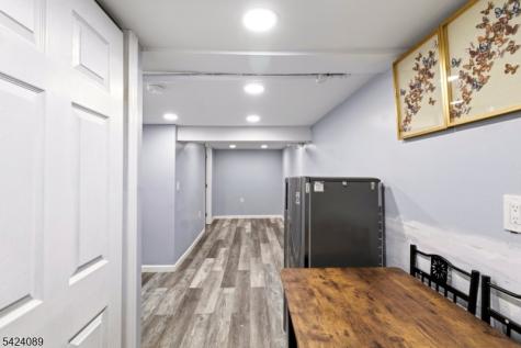 351 Park Avenue Rutherford NJ 07070