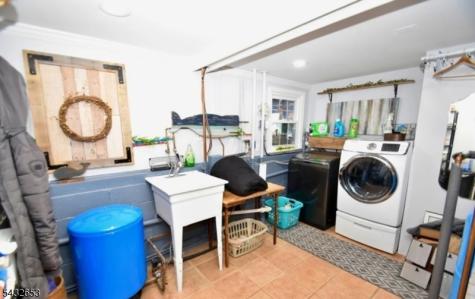 27 Grandview Avenue Jefferson NJ 07460