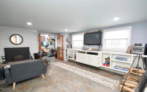 27 Grandview Avenue Jefferson NJ 07460