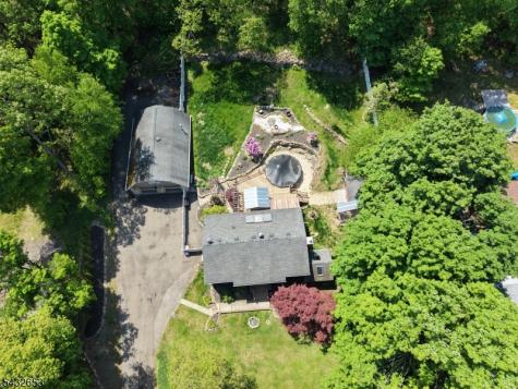 27 Grandview Avenue Jefferson NJ 07460