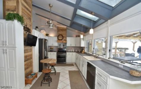 27 Grandview Avenue Jefferson NJ 07460