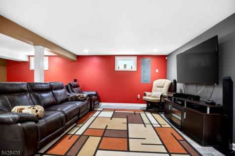 579 Grove Street Rahway NJ 07065