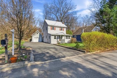 15 Parker Road Roxbury NJ 07856
