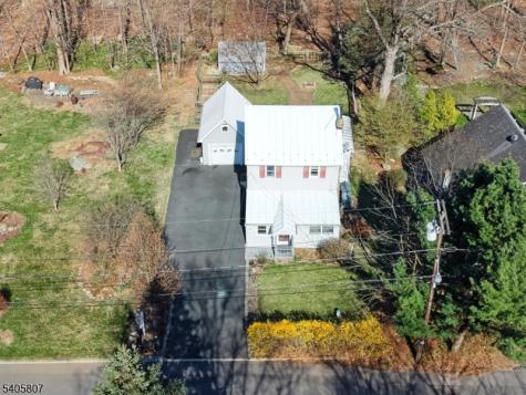 15 Parker Road Roxbury NJ 07856
