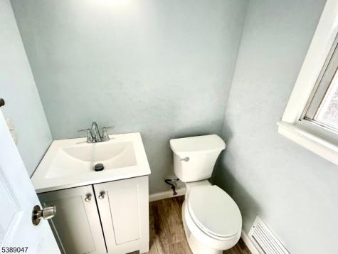 19 Oakdale Road Jersey City NJ 07305