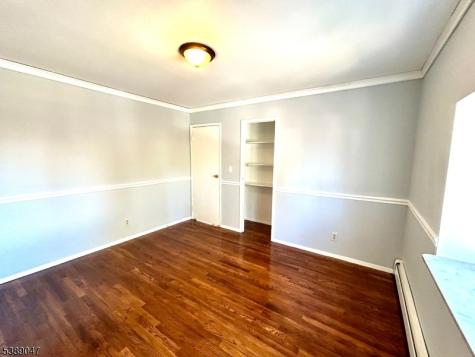 19 Oakdale Road Jersey City NJ 07305