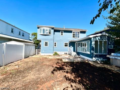 19 Oakdale Road Jersey City NJ 07305