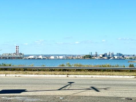 19 Oakdale Road Jersey City NJ 07305