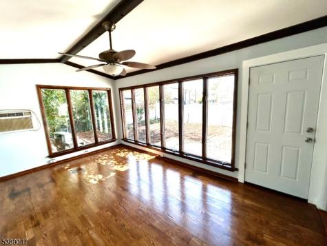 19 Oakdale Road Jersey City NJ 07305