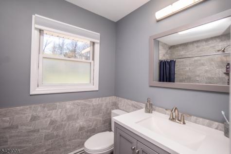 19 Valley Drive W Vernon NJ 07418