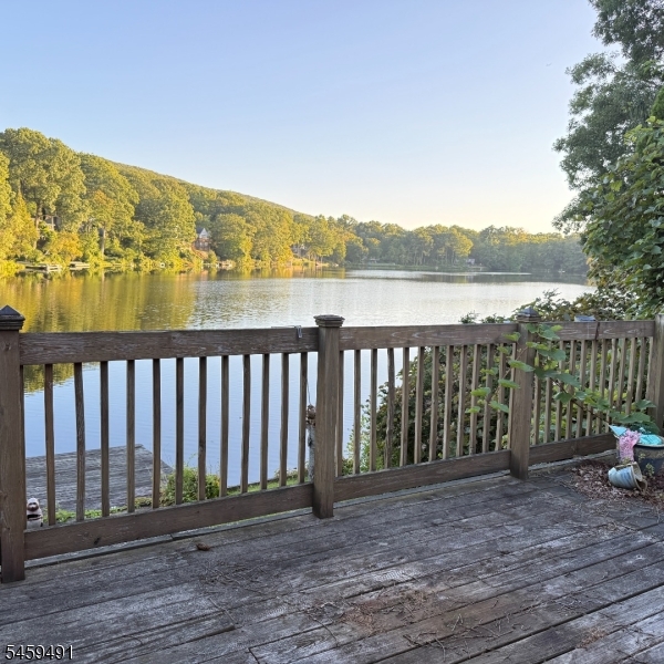 54 Horseshoe Drive Jefferson NJ 07438