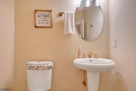 6 Princess Court Jefferson NJ 07438