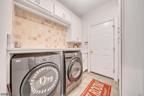 6 Princess Court Jefferson NJ 07438