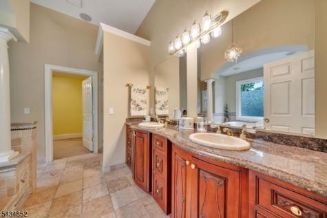 6 Princess Court Jefferson NJ 07438