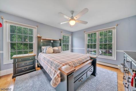 6 Princess Court Jefferson NJ 07438