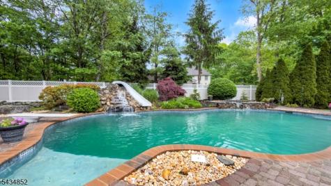 6 Princess Court Jefferson NJ 07438