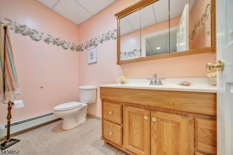 6 Princess Court Jefferson NJ 07438