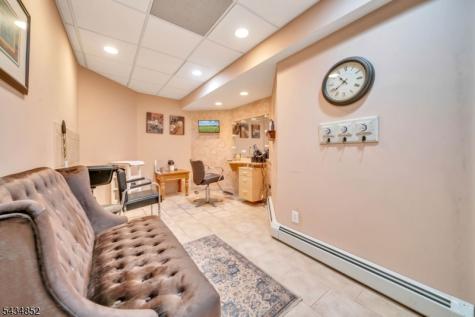 6 Princess Court Jefferson NJ 07438