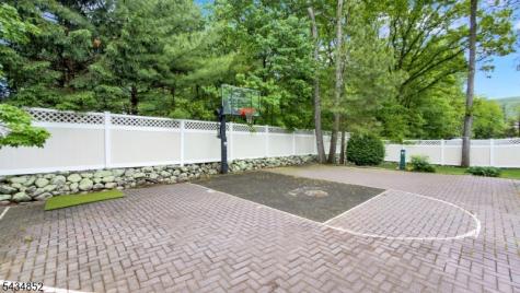6 Princess Court Jefferson NJ 07438
