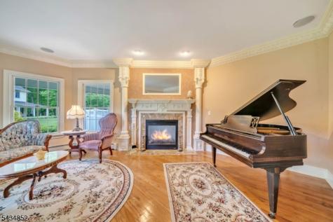 6 Princess Court Jefferson NJ 07438