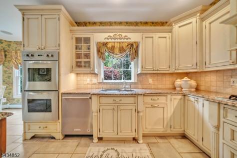 6 Princess Court Jefferson NJ 07438