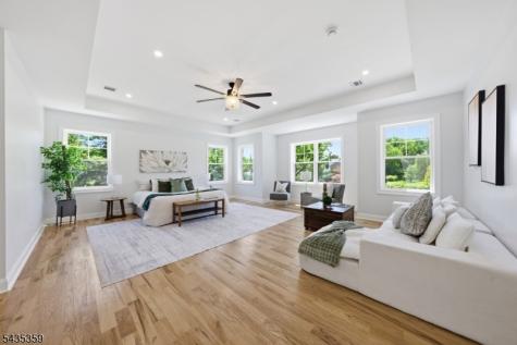 21 Kuntz Avenue Berkeley Heights NJ 07922