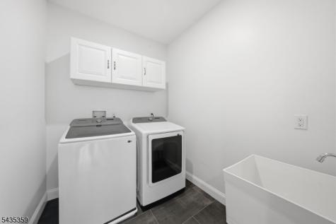 21 Kuntz Avenue Berkeley Heights NJ 07922