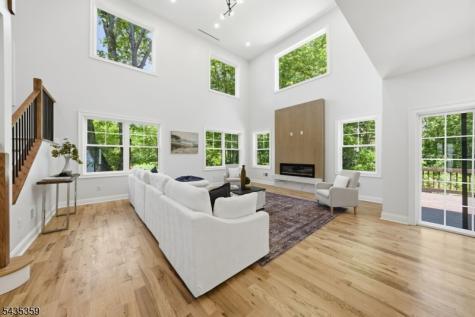 21 Kuntz Avenue Berkeley Heights NJ 07922