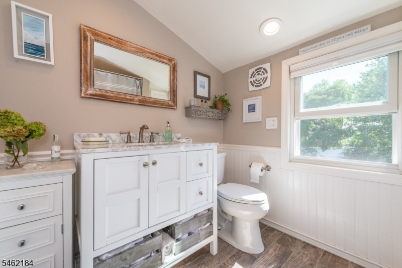 49 Meadow Lane Bloomfield NJ 07003