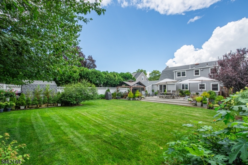 49 Meadow Lane Bloomfield NJ 07003
