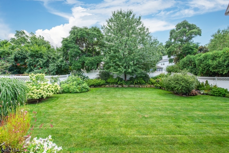 49 Meadow Lane Bloomfield NJ 07003