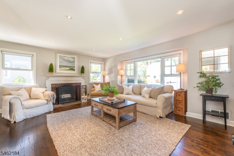 49 Meadow Lane Bloomfield NJ 07003