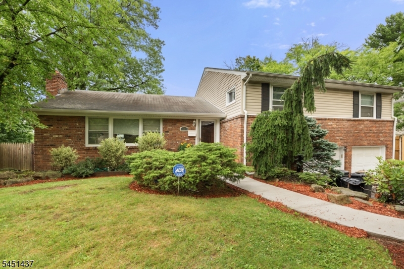 29 Devonshire Terrace West Orange NJ 07052
