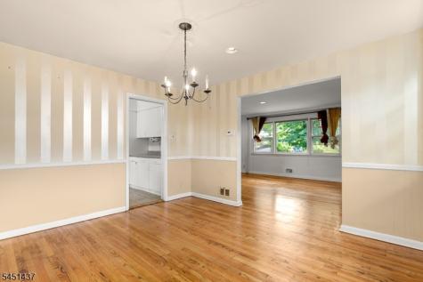 29 Devonshire Terrace West Orange NJ 07052