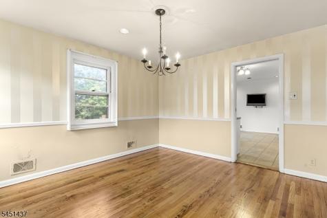 29 Devonshire Terrace West Orange NJ 07052