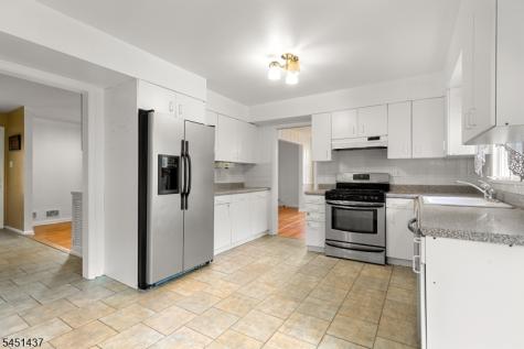 29 Devonshire Terrace West Orange NJ 07052
