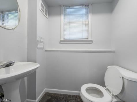 29 Devonshire Terrace West Orange NJ 07052