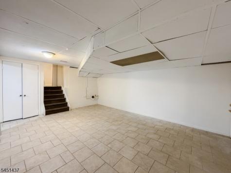 29 Devonshire Terrace West Orange NJ 07052