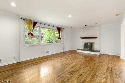 29 Devonshire Terrace West Orange NJ 07052