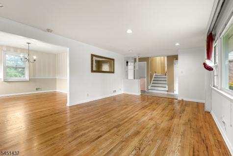 29 Devonshire Terrace West Orange NJ 07052