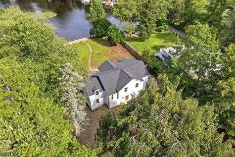 16 Yearling Trail West Milford NJ 07421