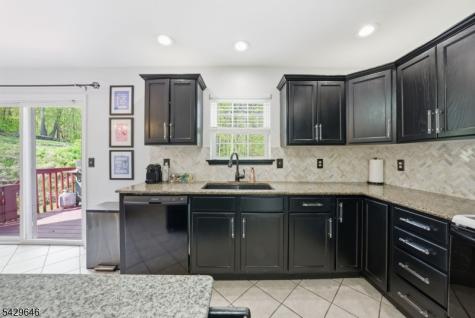 7 Brendona Avenue Hopatcong NJ 07874