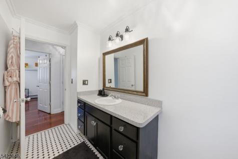 7 Brendona Avenue Hopatcong NJ 07874