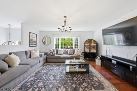 7 Brendona Avenue Hopatcong NJ 07874