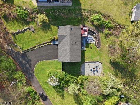 7 Brendona Avenue Hopatcong NJ 07874