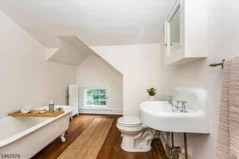 121 Christopher Street Montclair NJ 07042